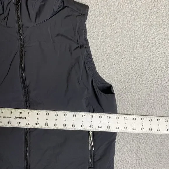 Vuori Canyon Insulated Vest Womens Large Black Full Zip Pocket Mockneck - Picture 4 of 9